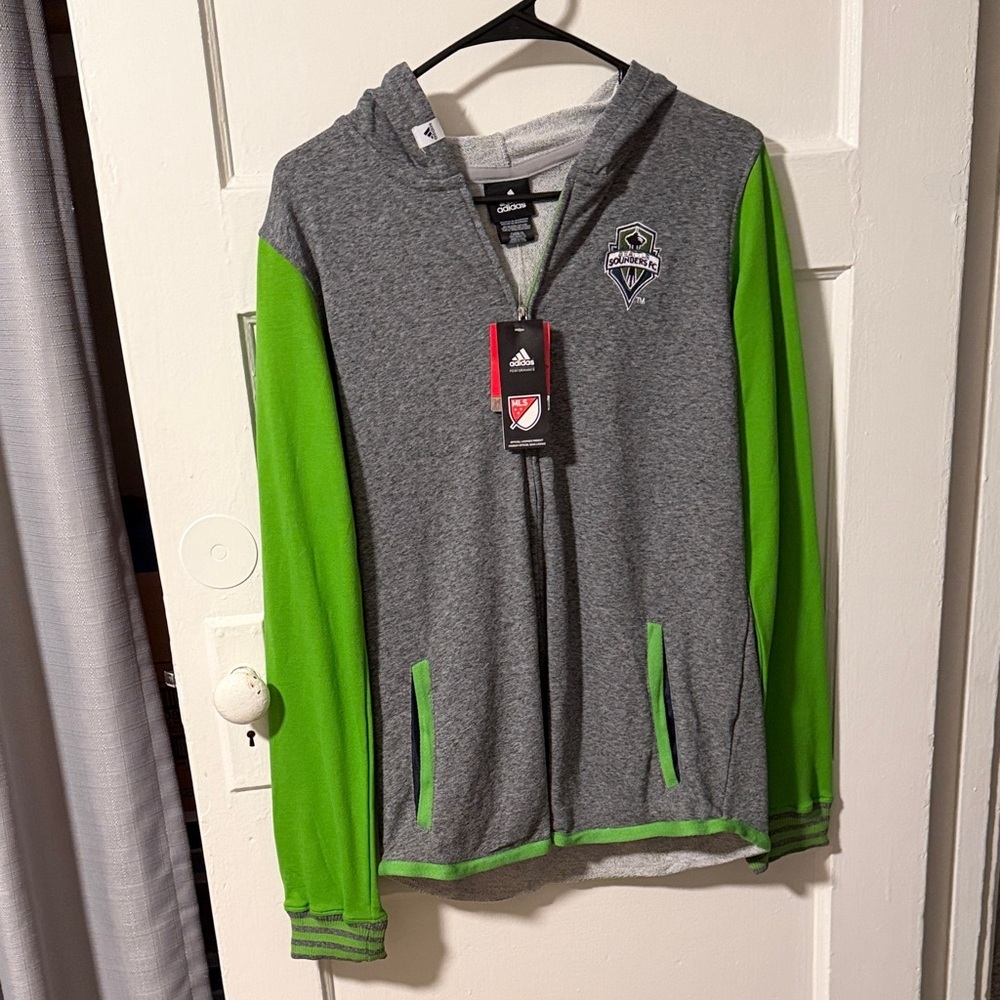 Adidas Boys XL Seattle Sounders logo Gray Jacket with Green Sleeves